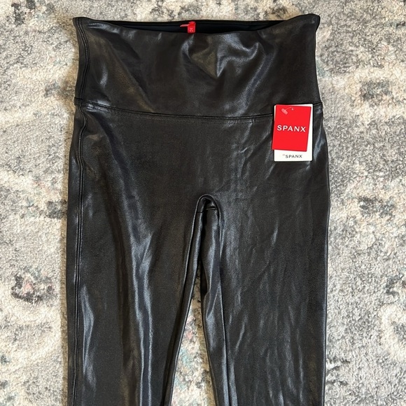 Spanx Faux Leggings in Black - Picture 2 of 7